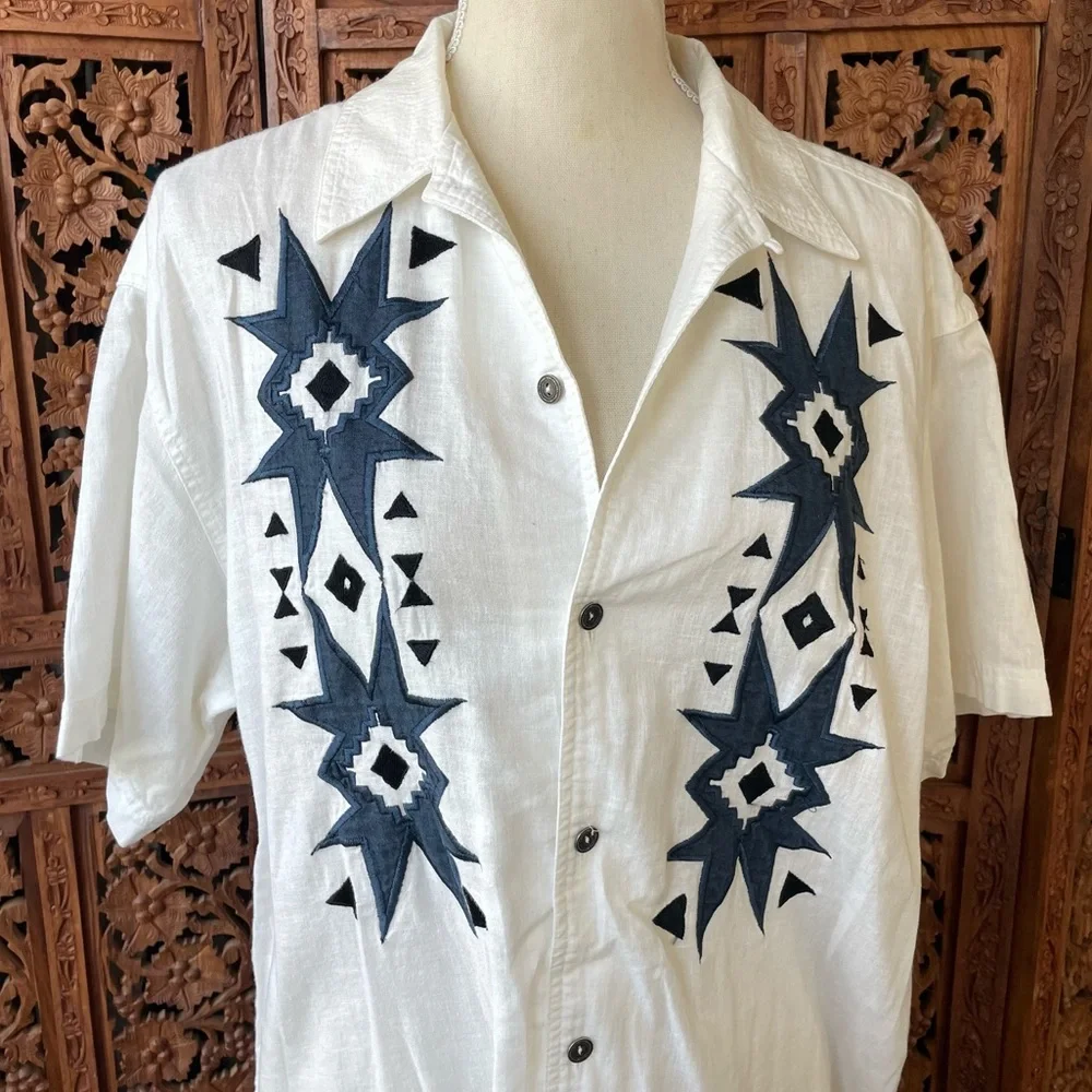 White Embroidered Men's Short Sleeve Cotton Linen Shirt Western Aztec - Picture 5 of 11